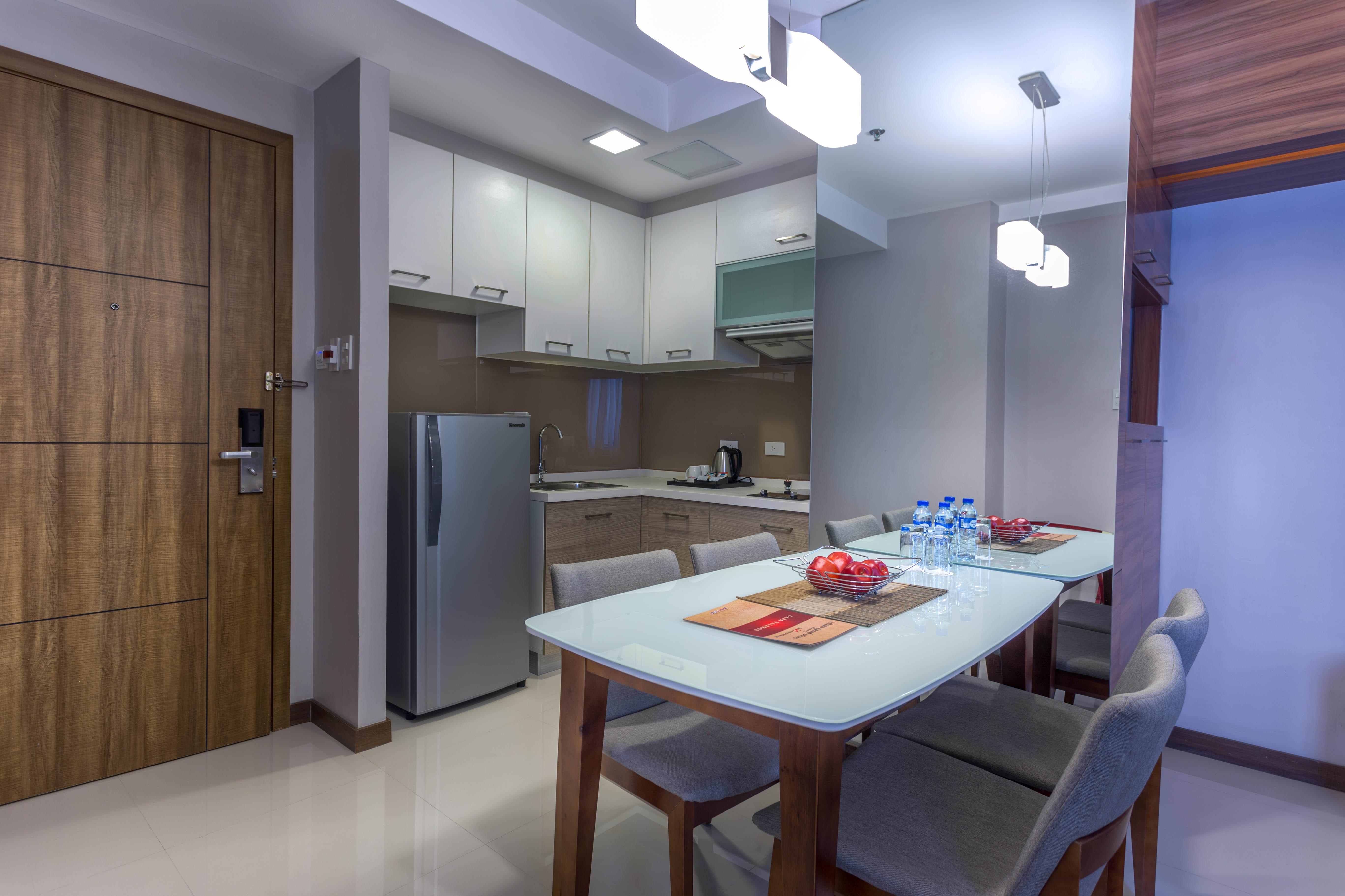 Valero Grand Suites By Swiss-Belhotel Makati City Exterior foto